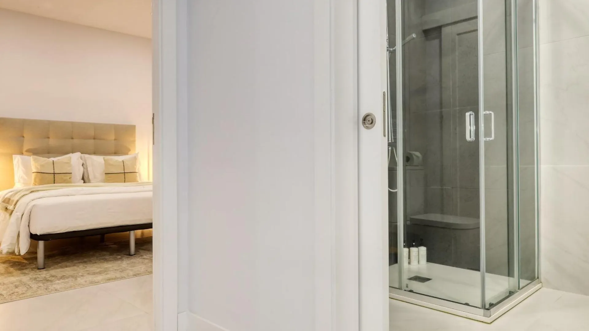 Beco Santa Emilia 2G, A Home In Madeira 푼샬 아파트