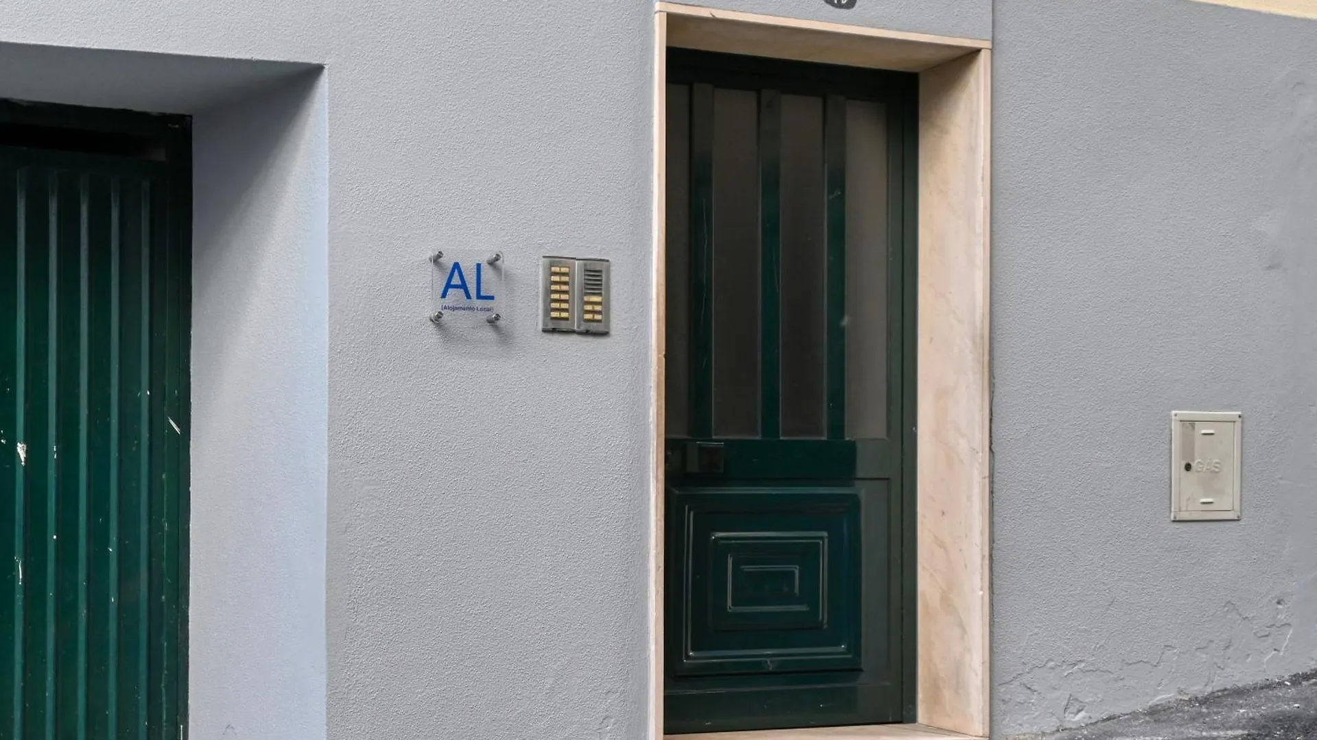 Apartment Beco Santa Emilia 2G, A Home In Madeira Funchal