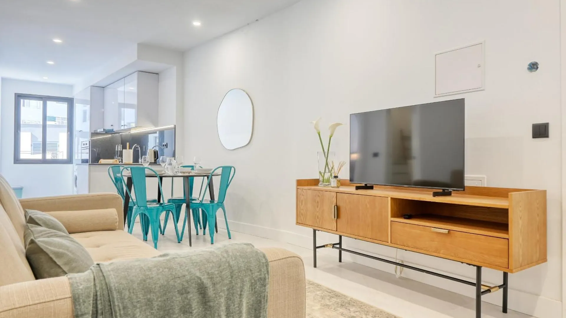 Beco Santa Emilia 2G, A Home In Madeira Funchal